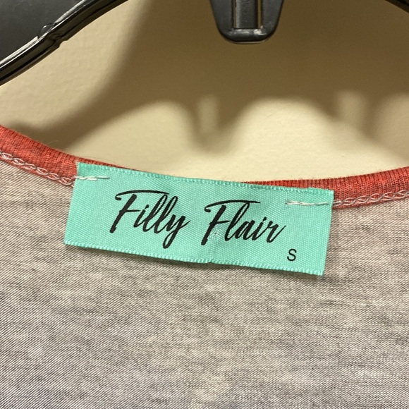 Filly Flair short sleeve top small - Picture 2 of 5